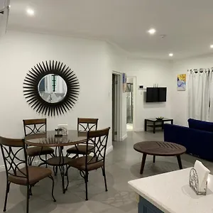 Apartment Meadows Place 